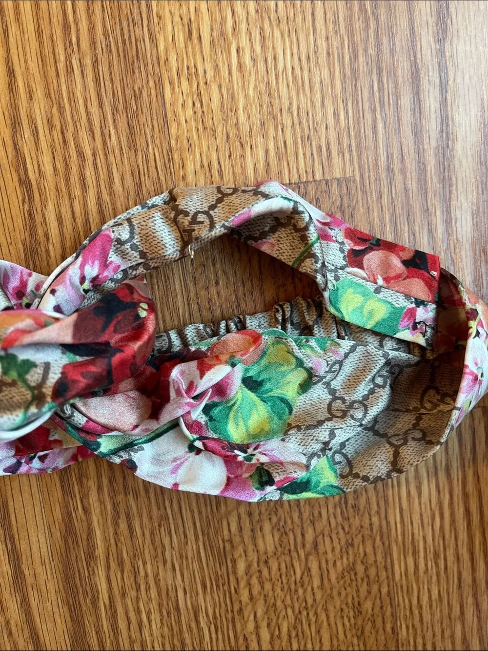 Gucci Blooms GG 100% Silk Floral Print Headband Beige Pink and Green Women’s OS